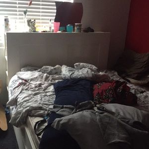 new bed frame, white